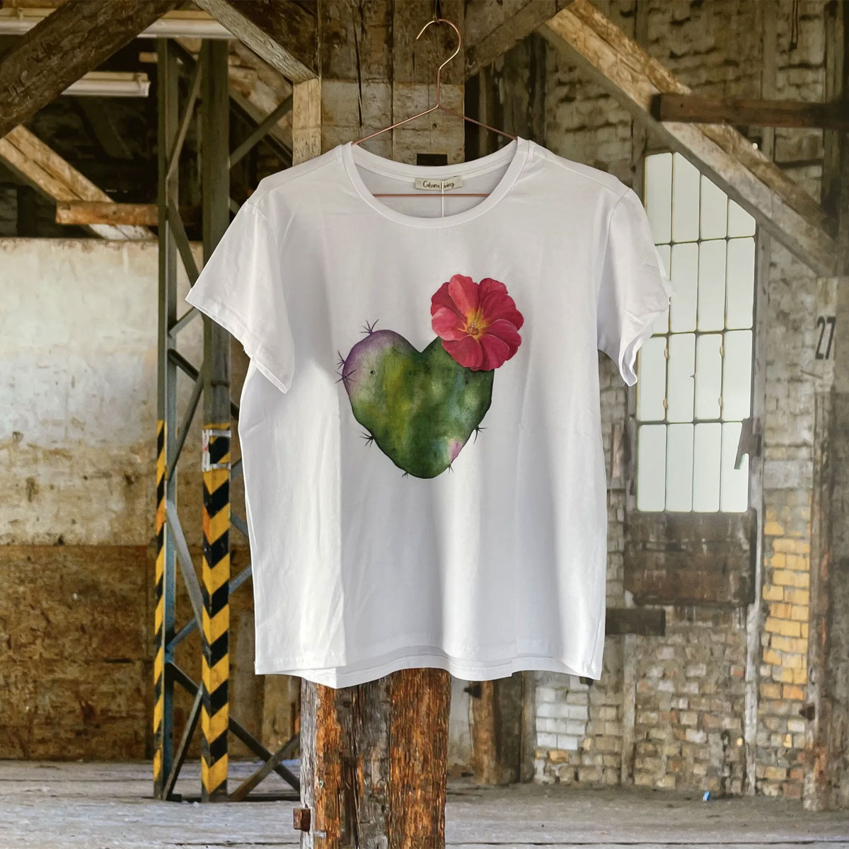 Image of WHITE T-Shirts Kaktus love Tee fra Cabana Living, Str. L (30107-109156)